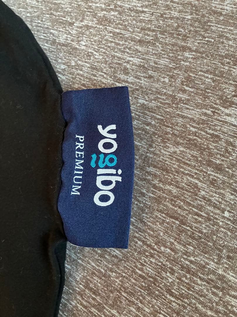 Yogibo サポート　レインボープレミアム　ブラックのカバー付き！