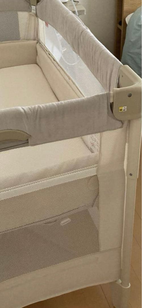 Apricaベビーベッドココネルエアープラスホワイトベージュ