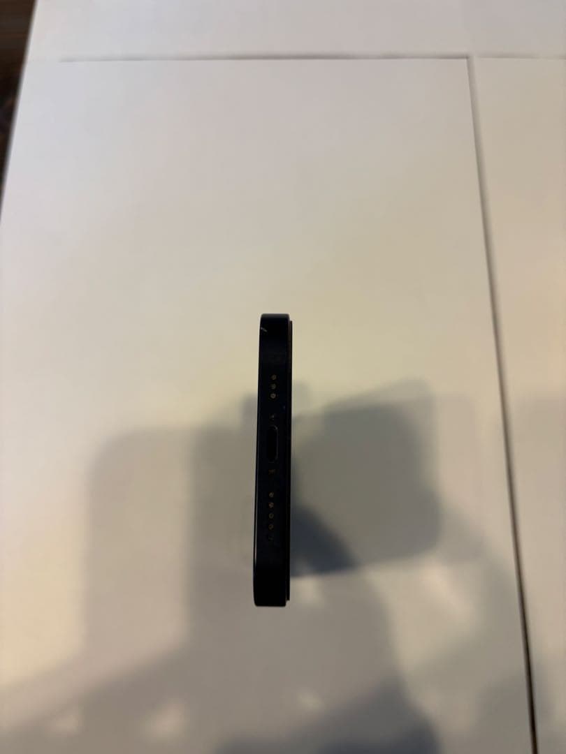 Apple iPhone 12 本体　箱付　ガラスフィルム付