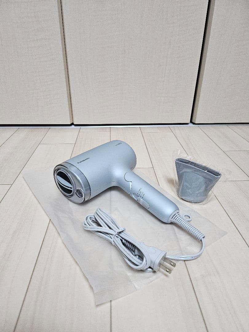 Panasonic EH-NA7M ヘアドライヤー COLORはグレー