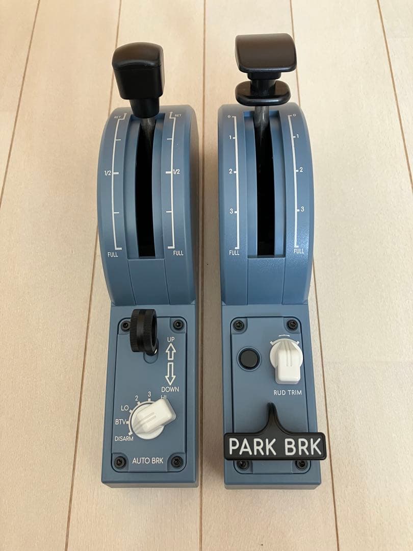 PC用ゲームコントローラー・コンバーター Thrustmaster TCA Quadrant Add-On Airbus