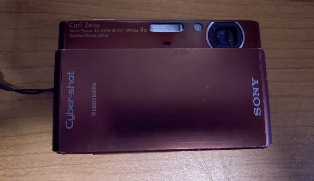 ■ソニー　デジタルスチルカメラ DSC-T77