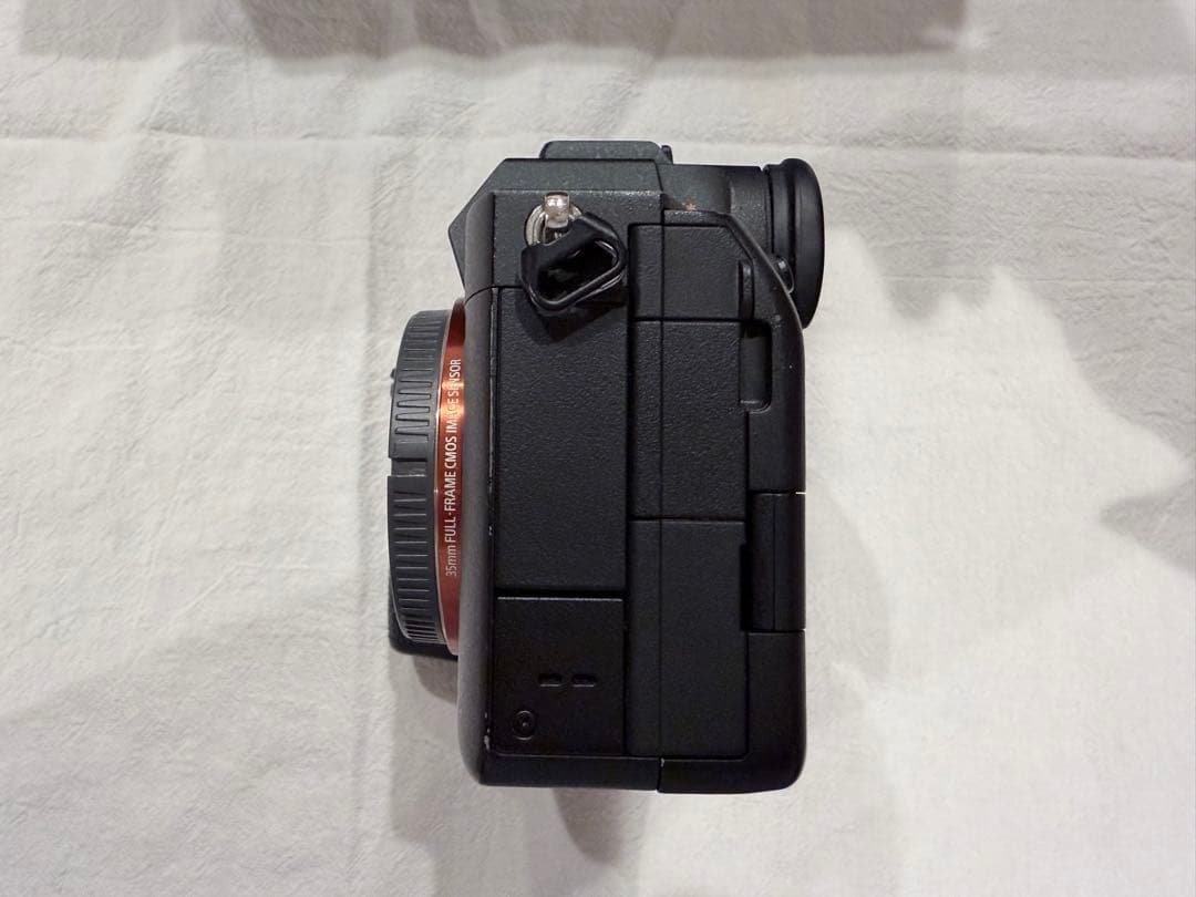 ソニー フルサイズデジタル一眼カメラ　a7siii