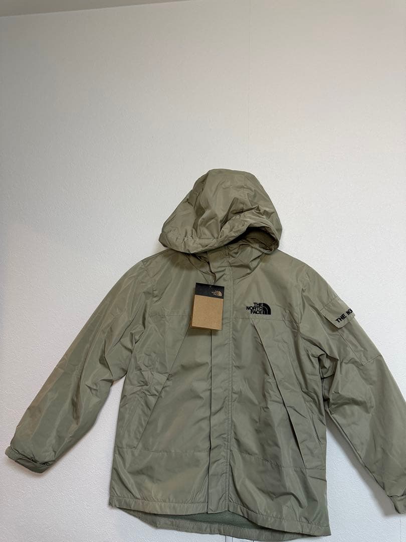 新品THE NORTH FACE ベージュジャケット 130