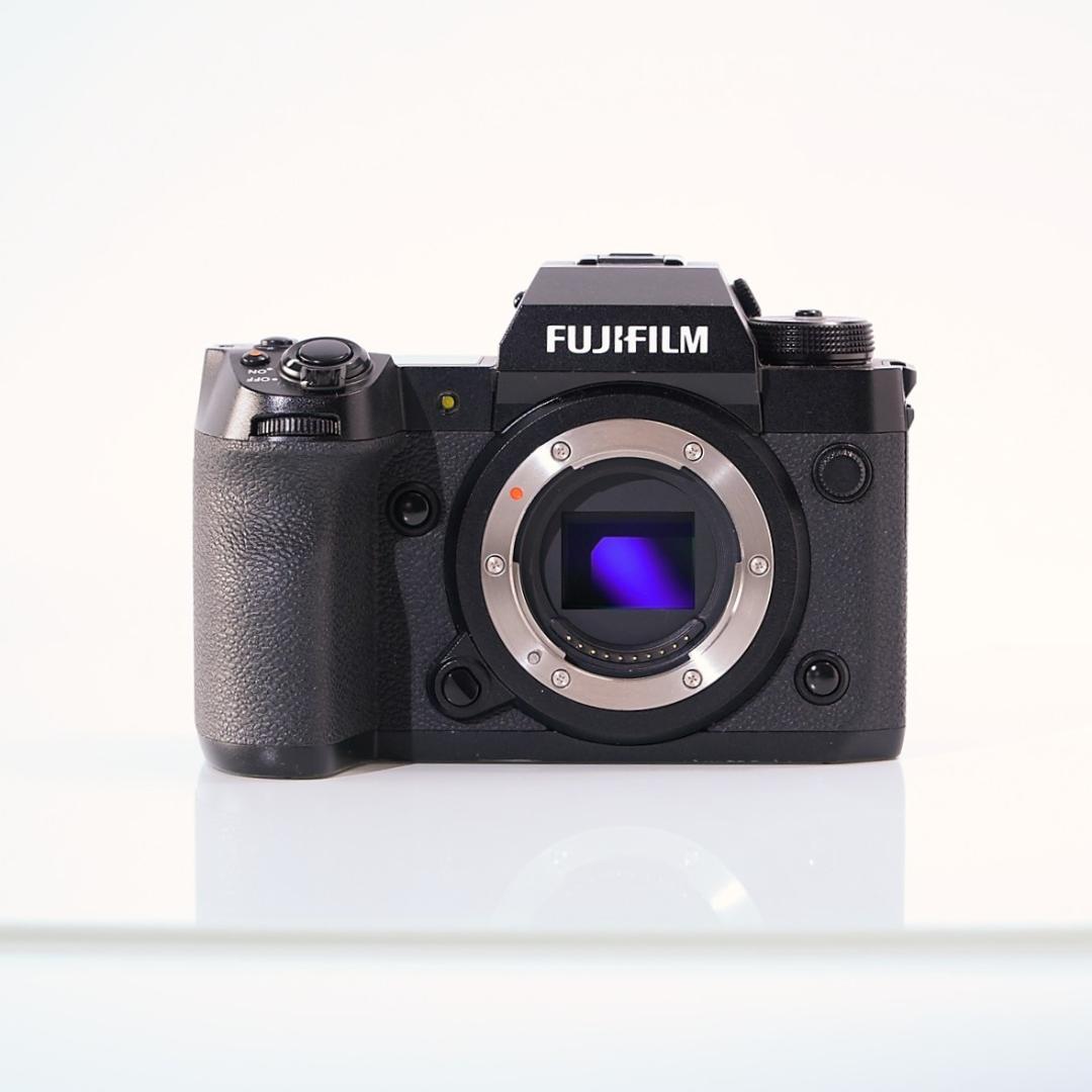 【美品】FUJIFILM X-H2 ボディ＋チャージャー・バッテリー2個