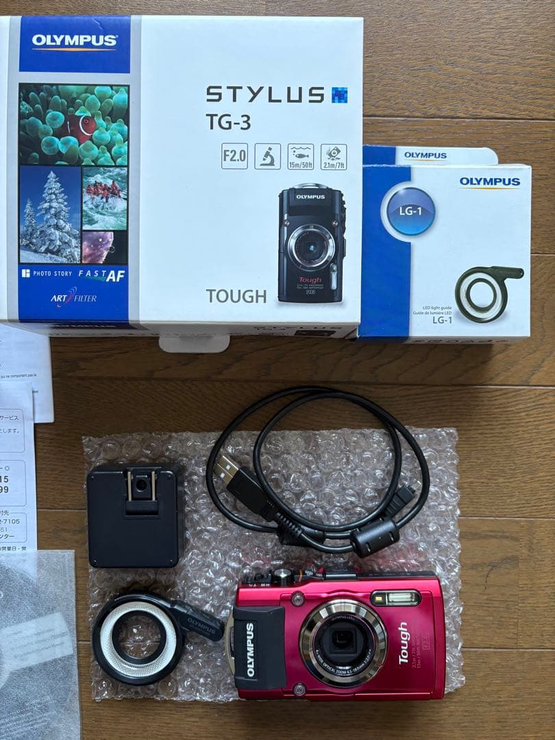 O lympus TG-3とLED light guide LG1のセット