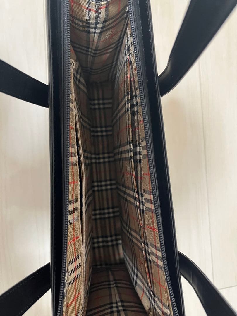 BURBERRY ブラック レディースビジネスバッグ