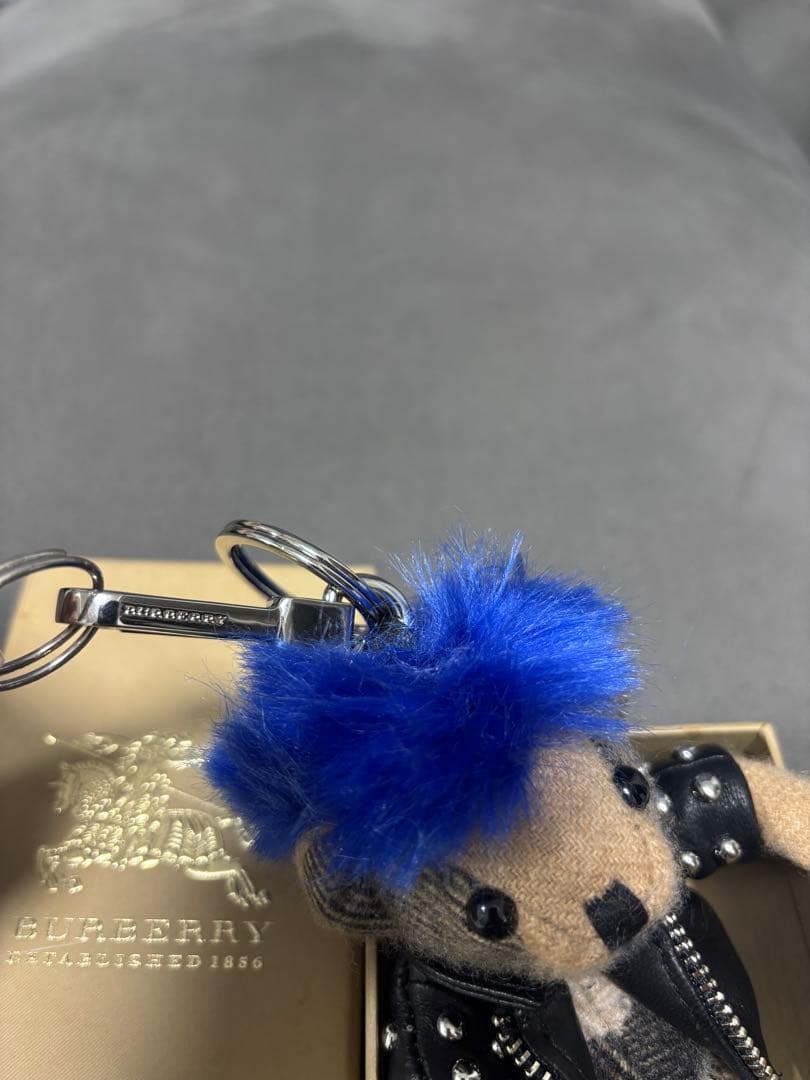 Burberry テディベアチャーム