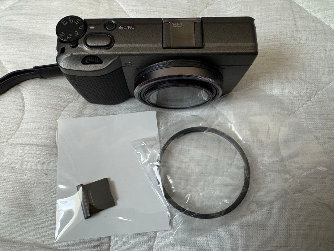 RICHO GR IIIx 純正アクセサリー付き