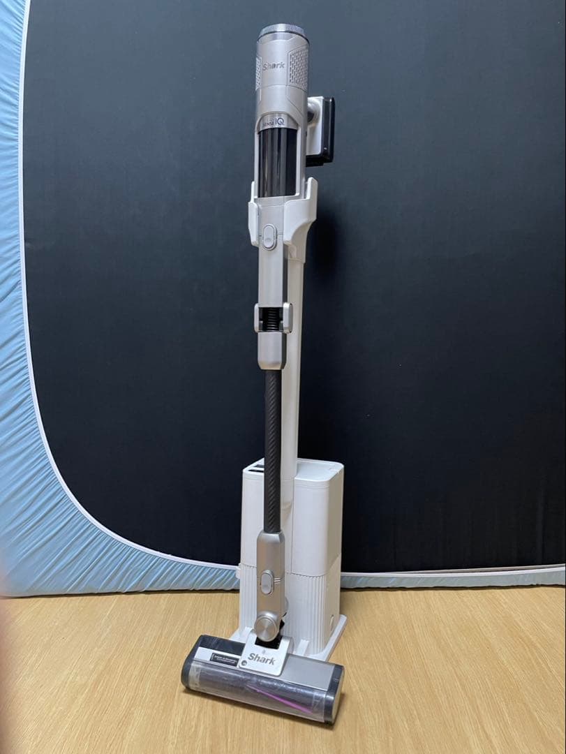 Shark 掃除機　CLEAN SENSE IQ IW3241