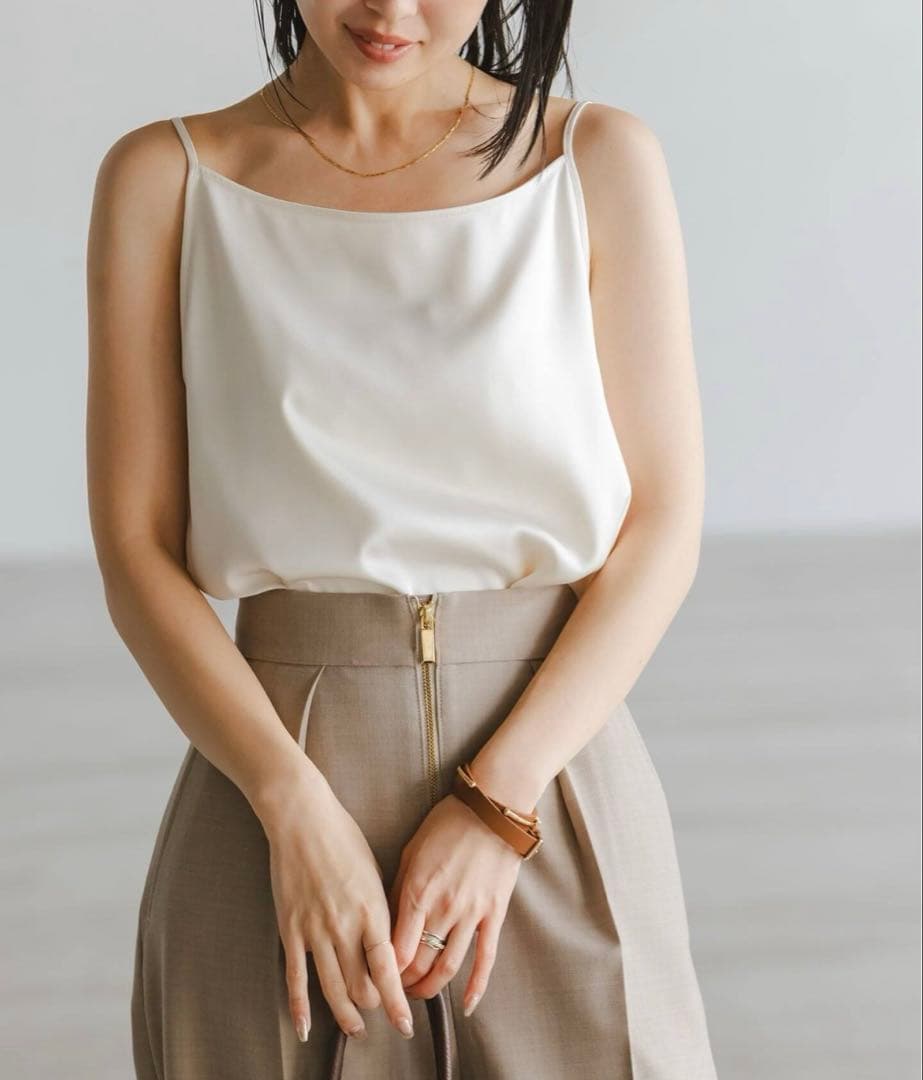 NOBLE メルティサテン2WAYキャミ　ホワイト