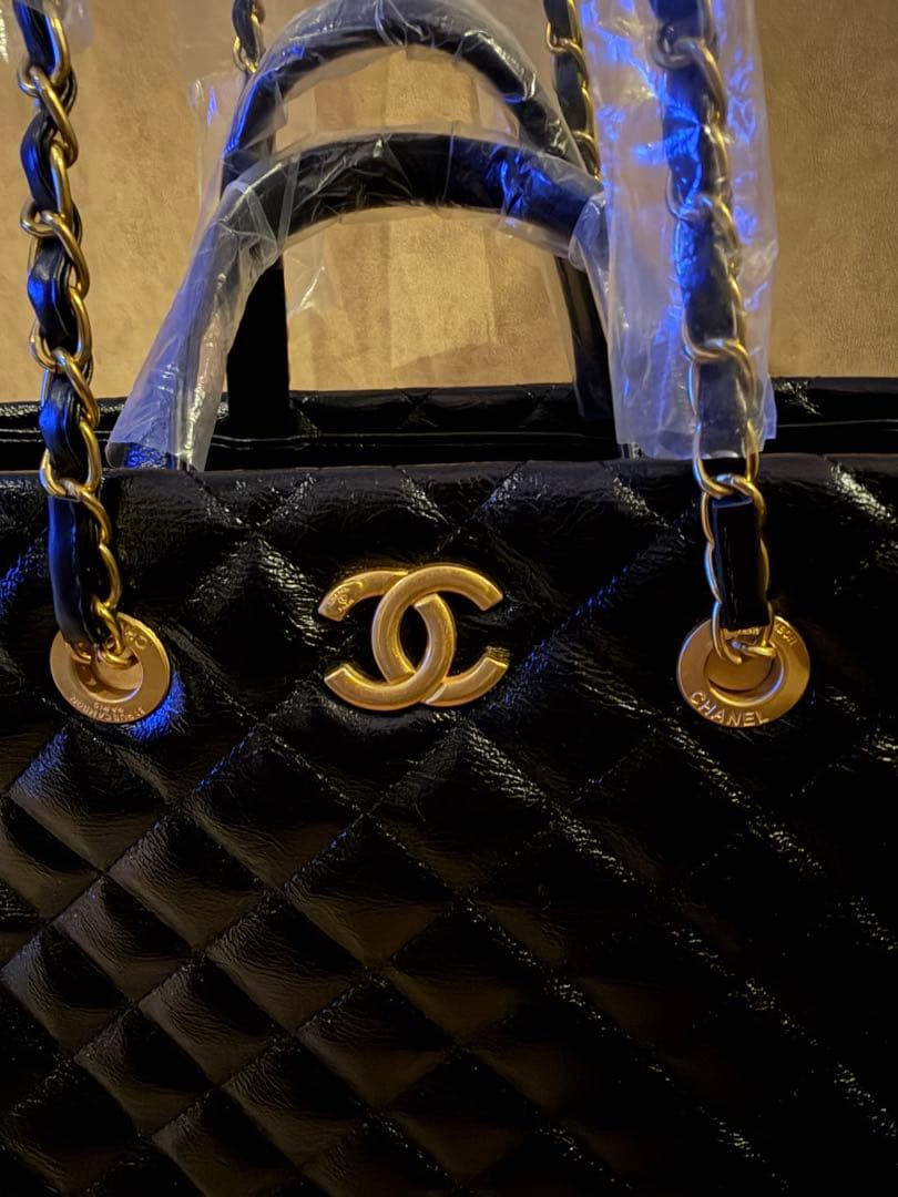 CHANEL ショルダーバッグ　ノベルティ　本革