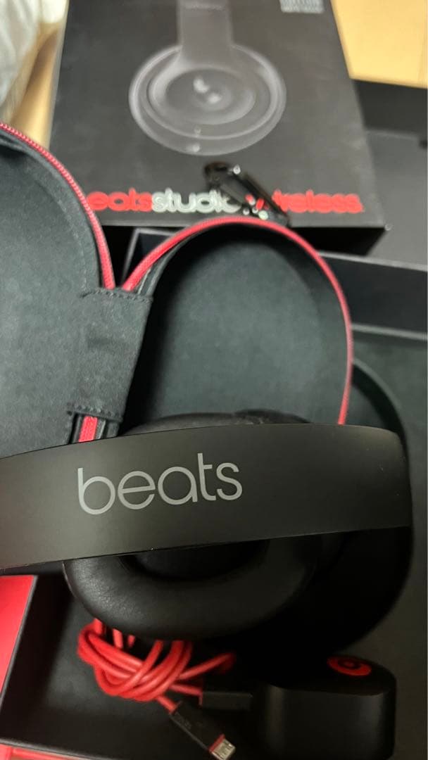 ヘッドホン beats STUDIO WIRELESS