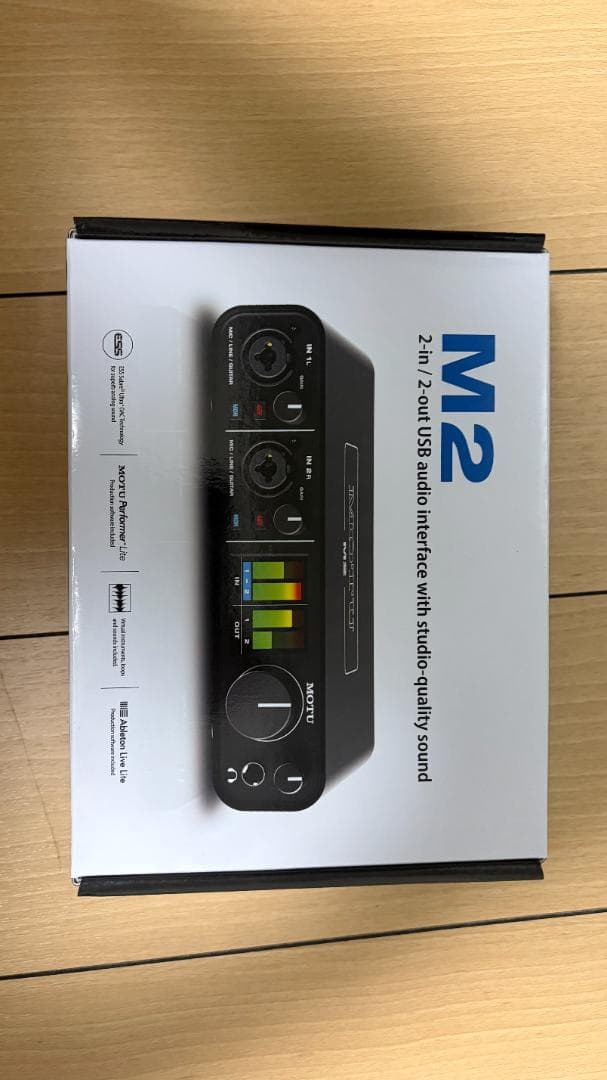 MOTU M2 2-in-2 USBオーディオインターフェイス