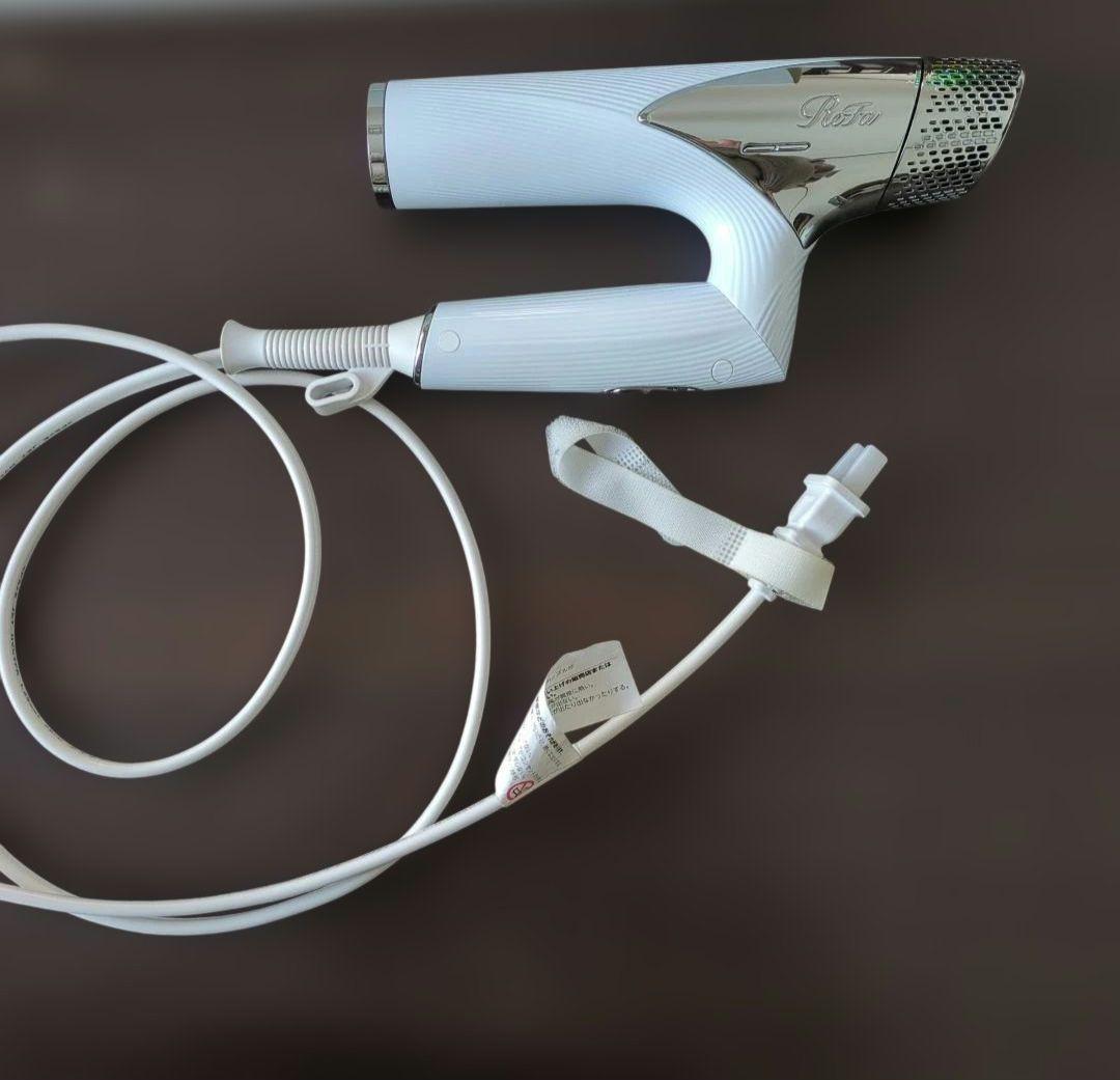 ジャンク品 ReFa ドライヤー RE-AN-02A ギャランティーカード付き