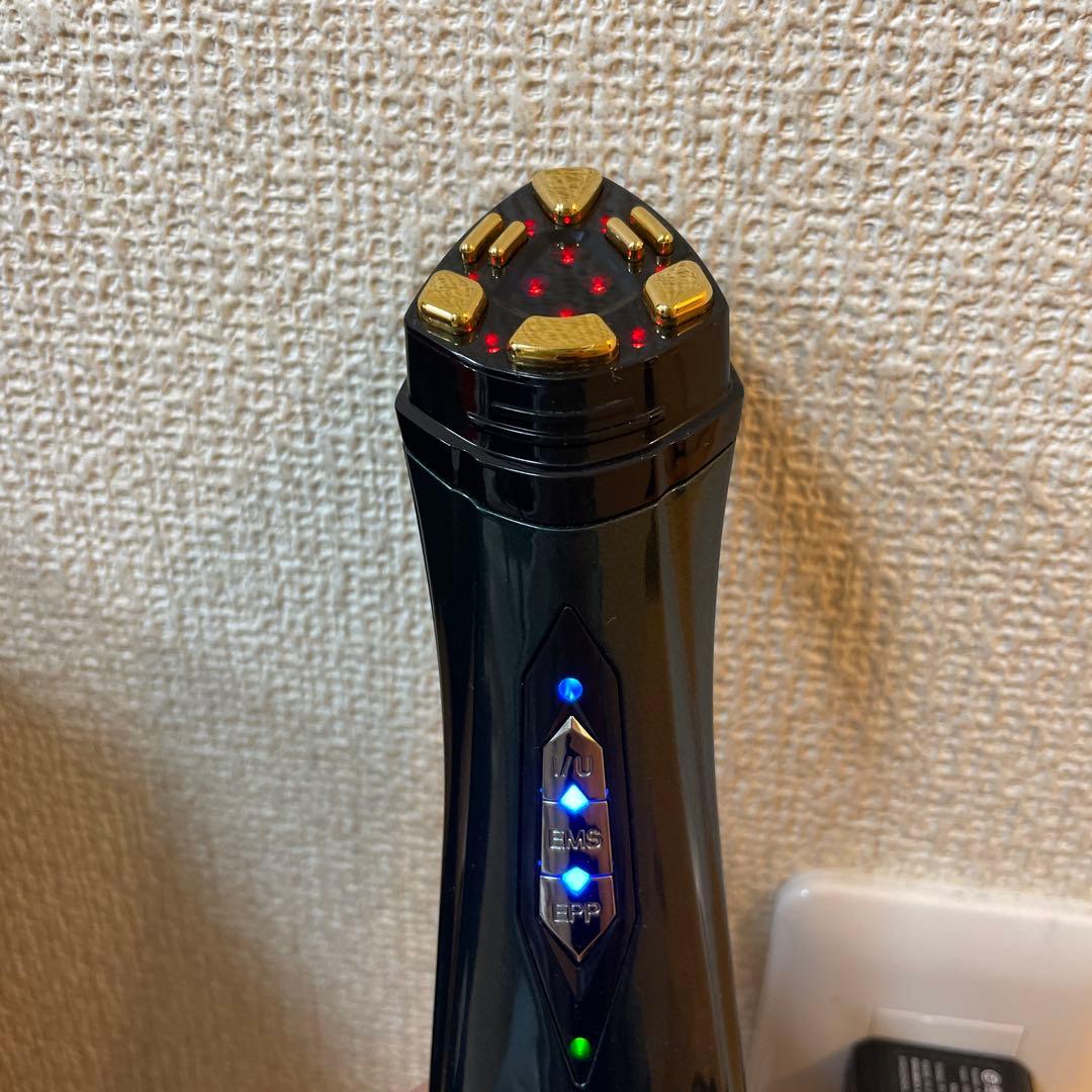 the Vzusa ザ　メデューサ　アイケア　美顔器