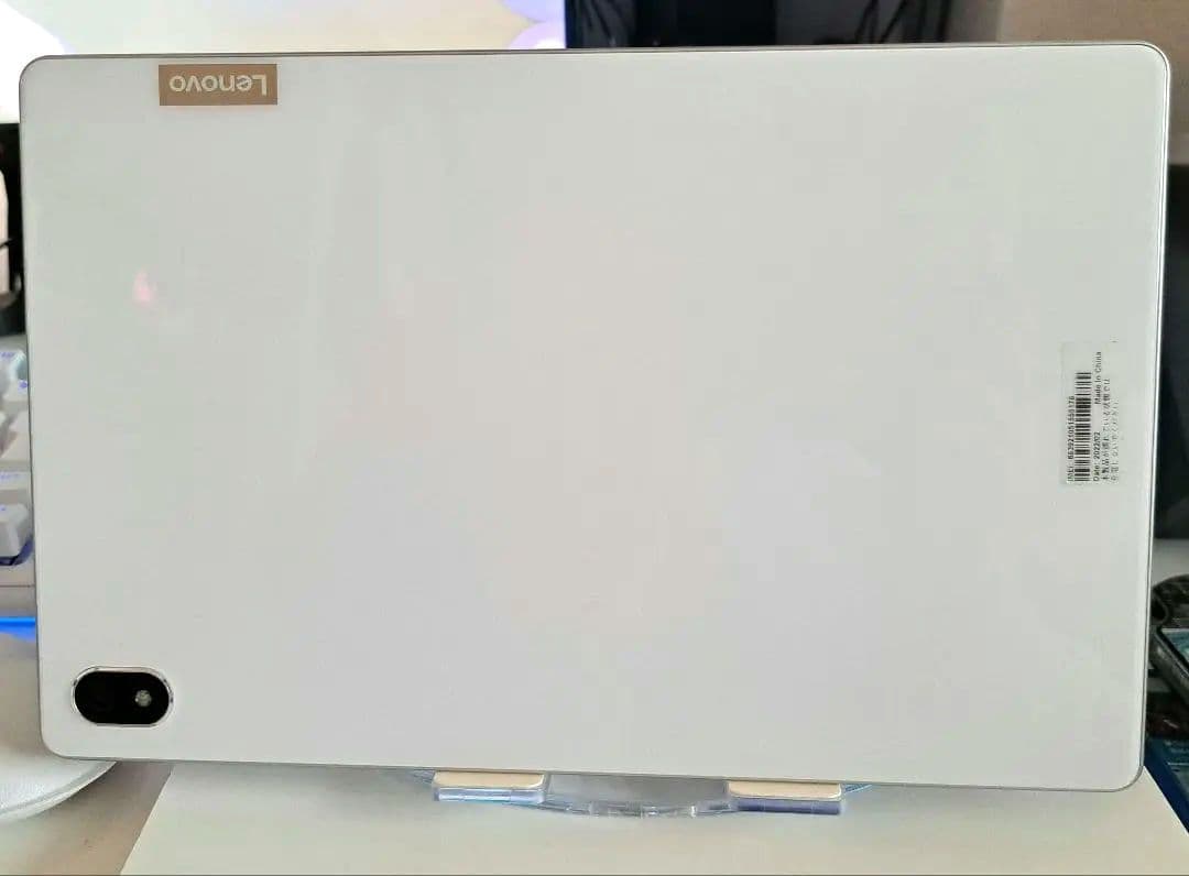 Lenovo　A101LV　ホワイト