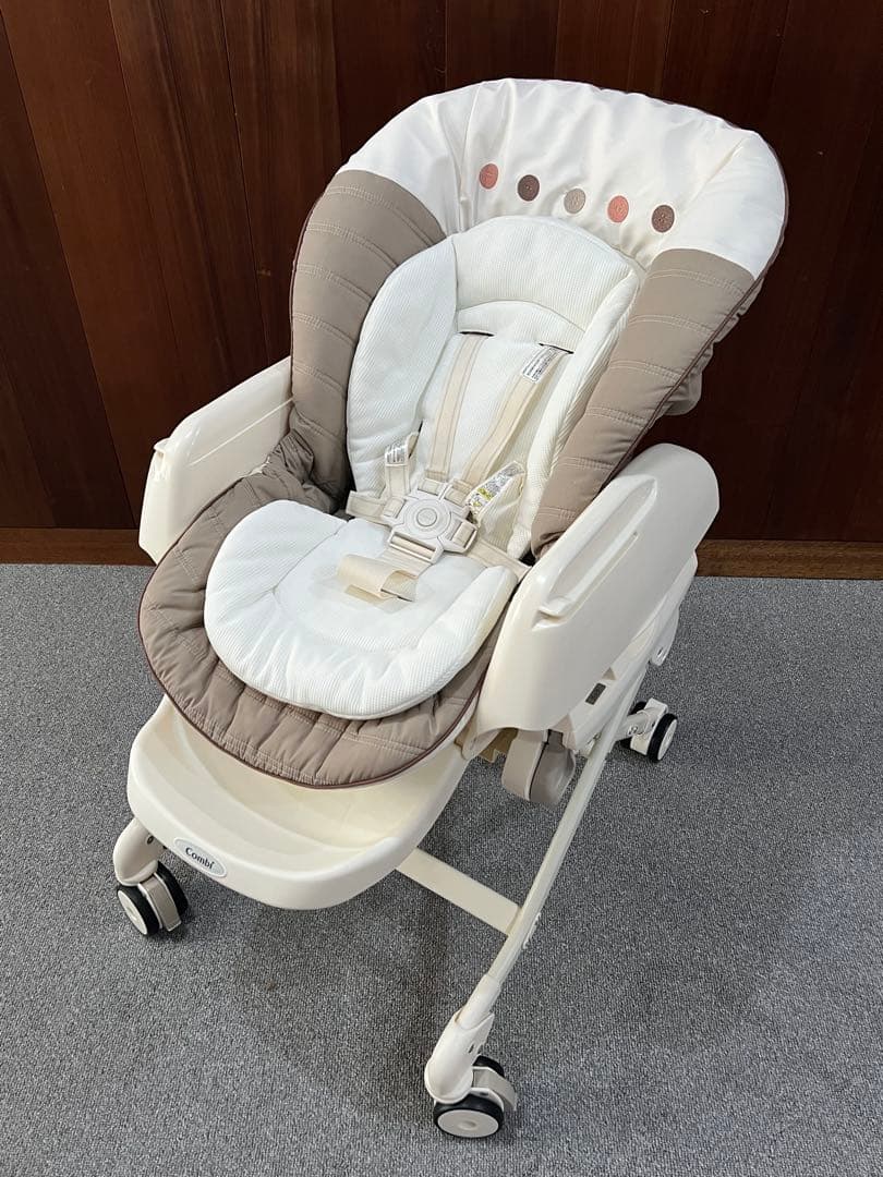 コンビ ネムリラ AT オートスウィング 電動　自動　ココブラウン