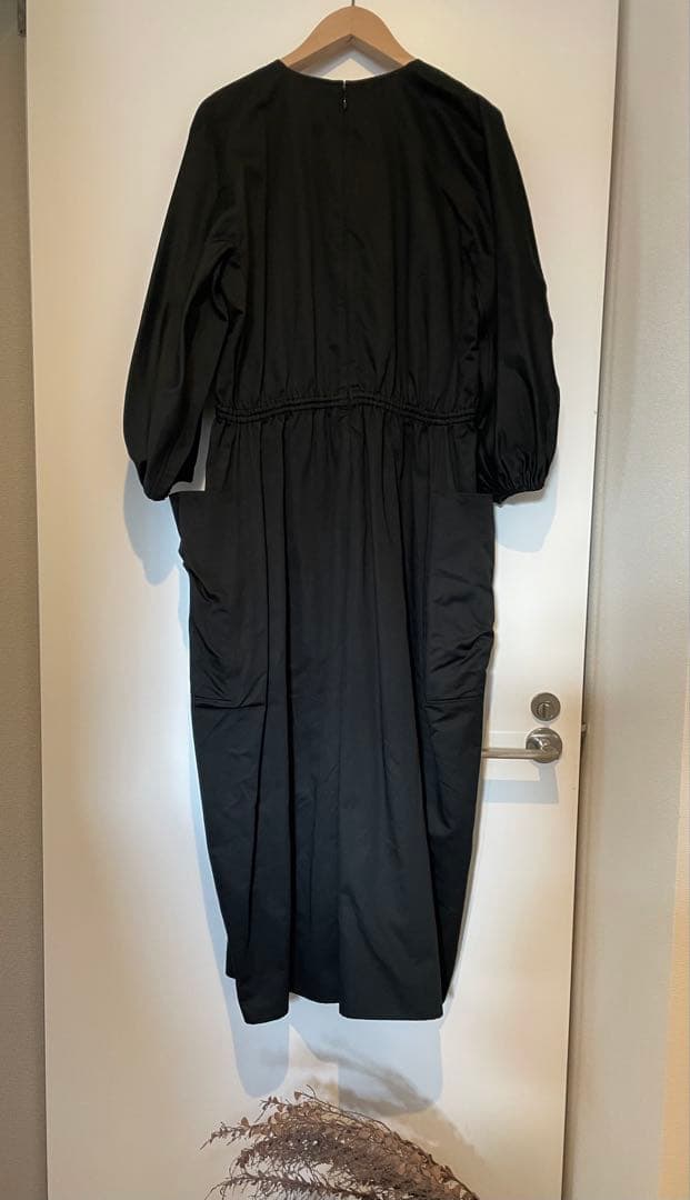 ⚫︎TENNE HANDCRAFTED MODERN ボリュームスリーブドレス