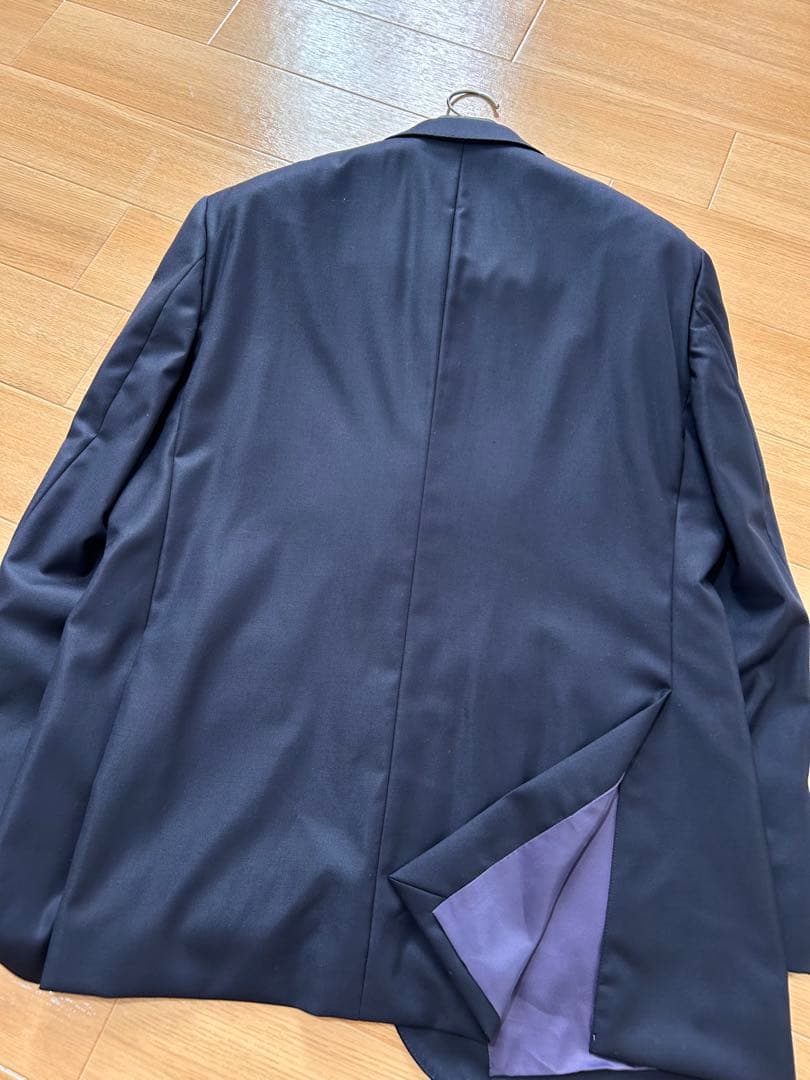 未使用に近い　グローバルスタイル　イタリア製エストラート　ネイビースーツ　XL