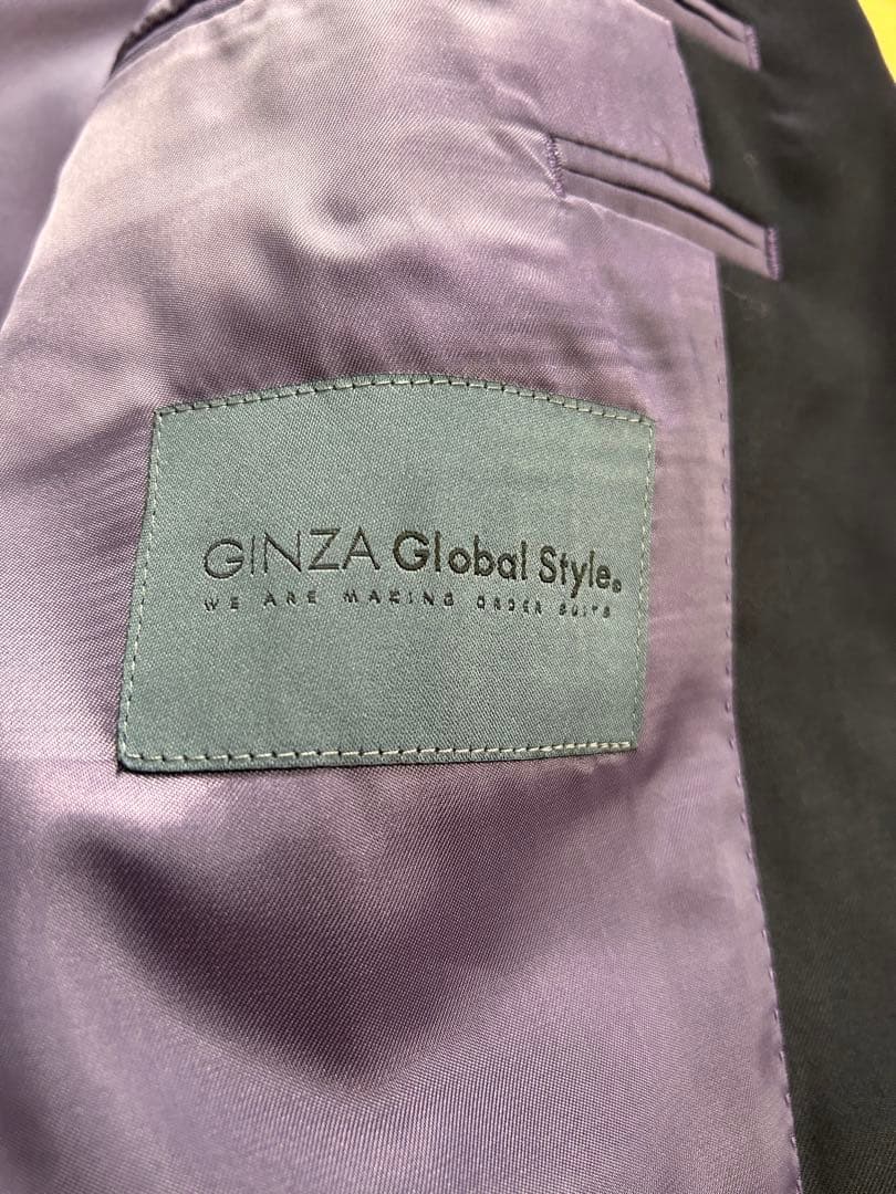 未使用に近い　グローバルスタイル　イタリア製エストラート　ネイビースーツ　XL