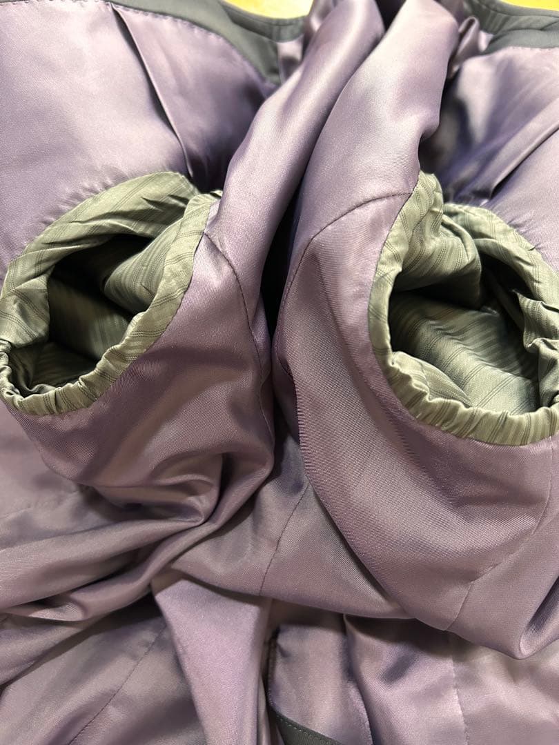 未使用に近い　グローバルスタイル　イタリア製エストラート　ネイビースーツ　XL