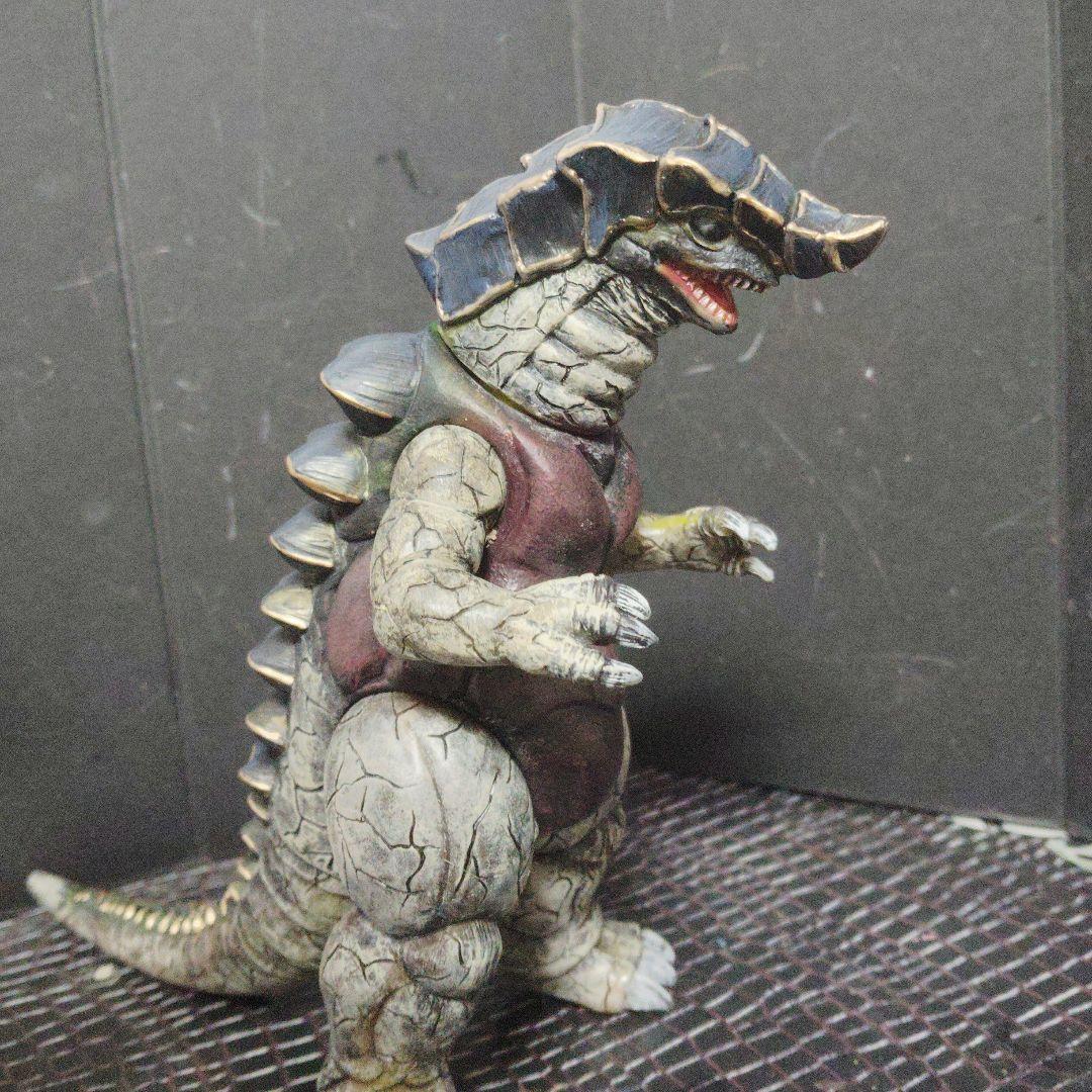 シャーク尊様ウルトラ怪獣ソフビゴルメデ.ネオジオモス（3000fi.518tw）