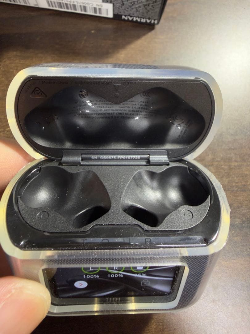 JBL TUNE PRO 3ワイヤレスイヤホン