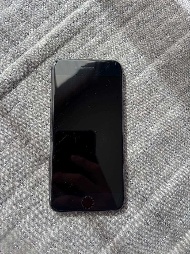 Apple iPhone 8 スペースグレー 本体