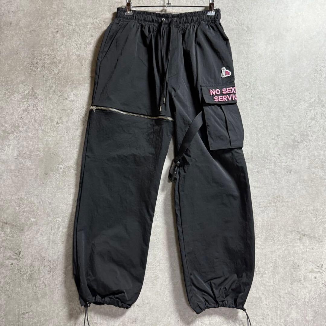 FR2 梅 カーゴパンツ パンツ ブラックNO SEXUAL SERVICE