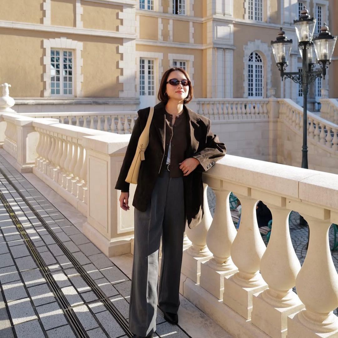 collab スエードライクオーバージャケット　チャコールブラウン マフラー付き