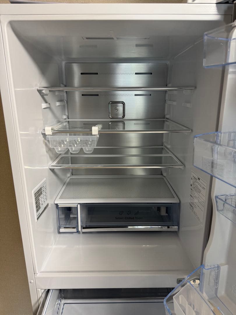 【高年式モデル356L】 Hisense 大型冷蔵庫 白　2023年式