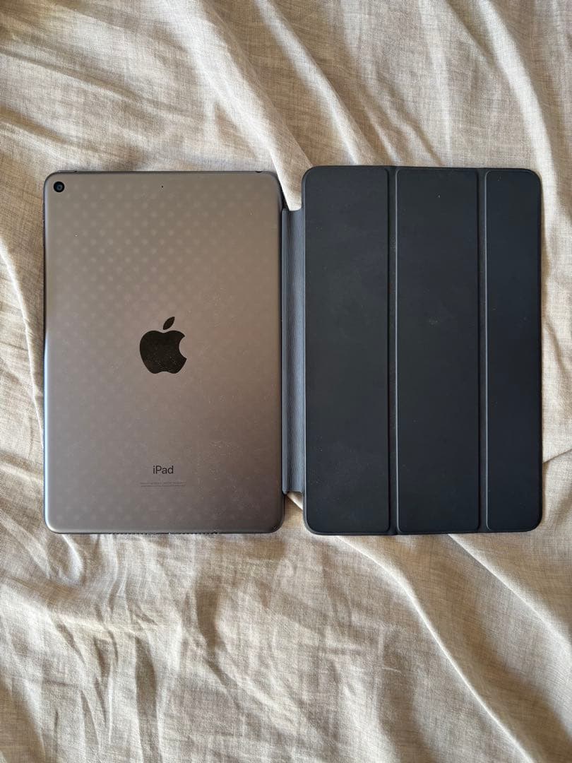 iPad mini第5世代　64GBスペースグレー 本体のみ+純正カバー付き