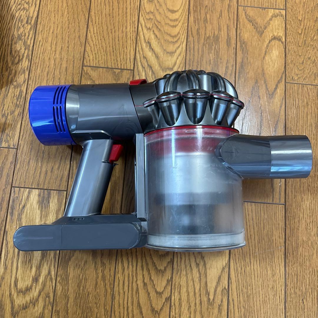 Dyson V8 スティッククリーナー 本体 各種アタッチメント付き