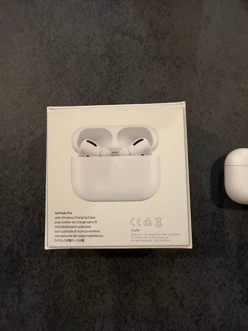 イヤホン AirPods Pro MWP22J/A