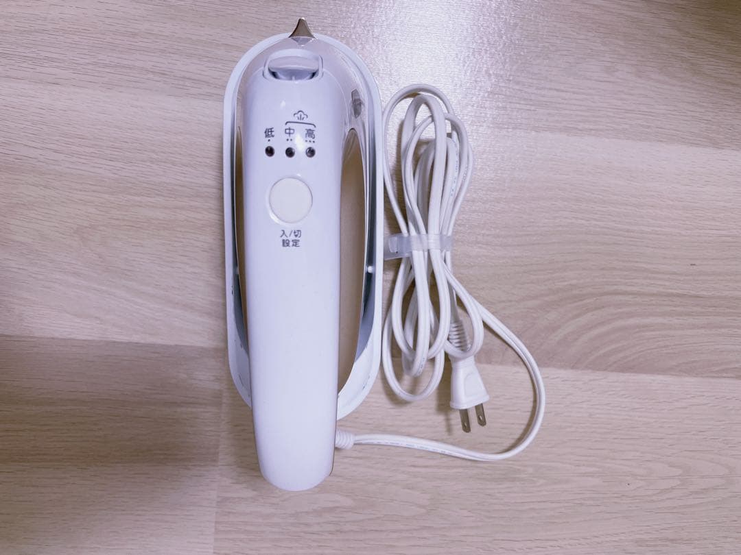 TOSHIBA 東芝 コードレス衣類スチーマー TASーX5