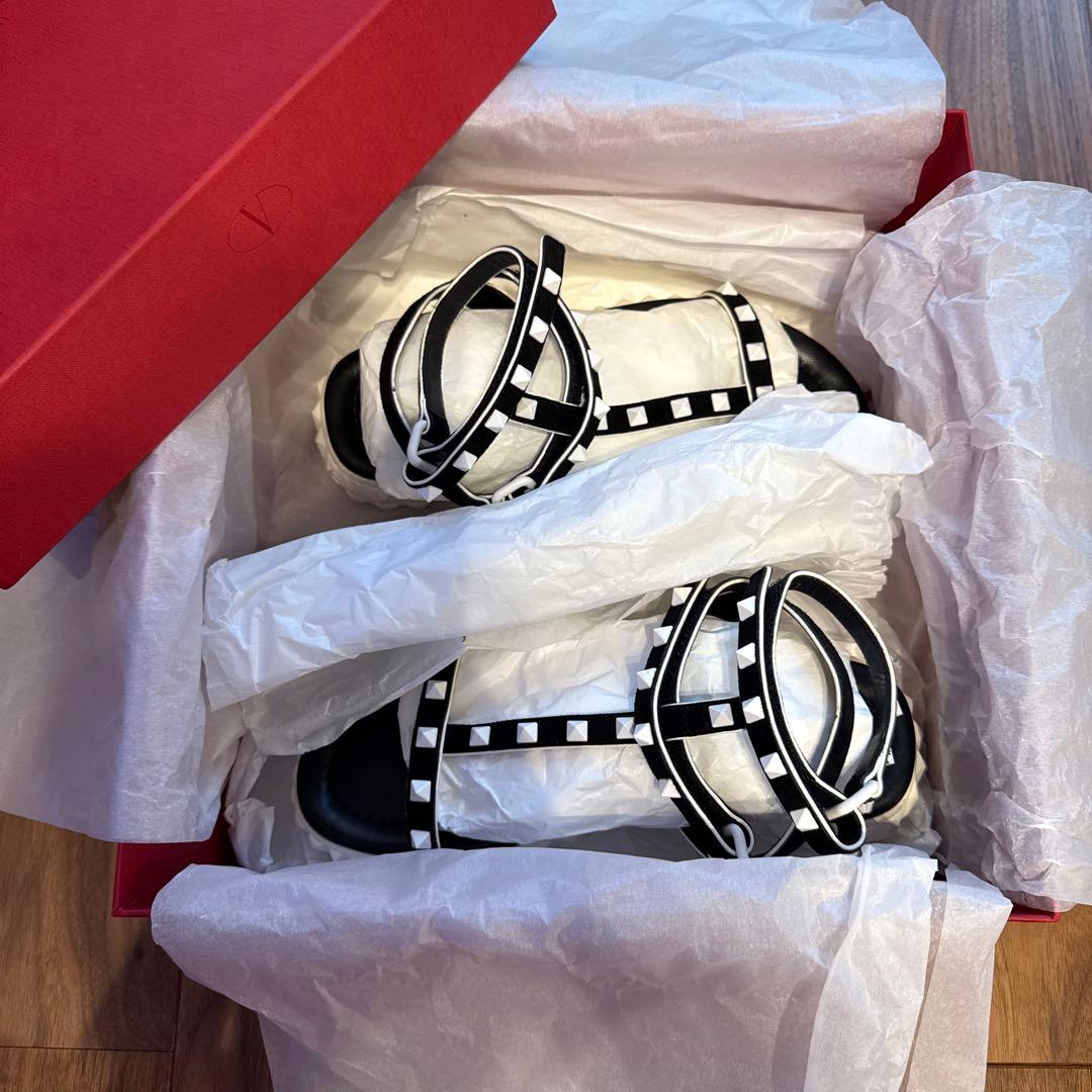 VALENTINOサンダル