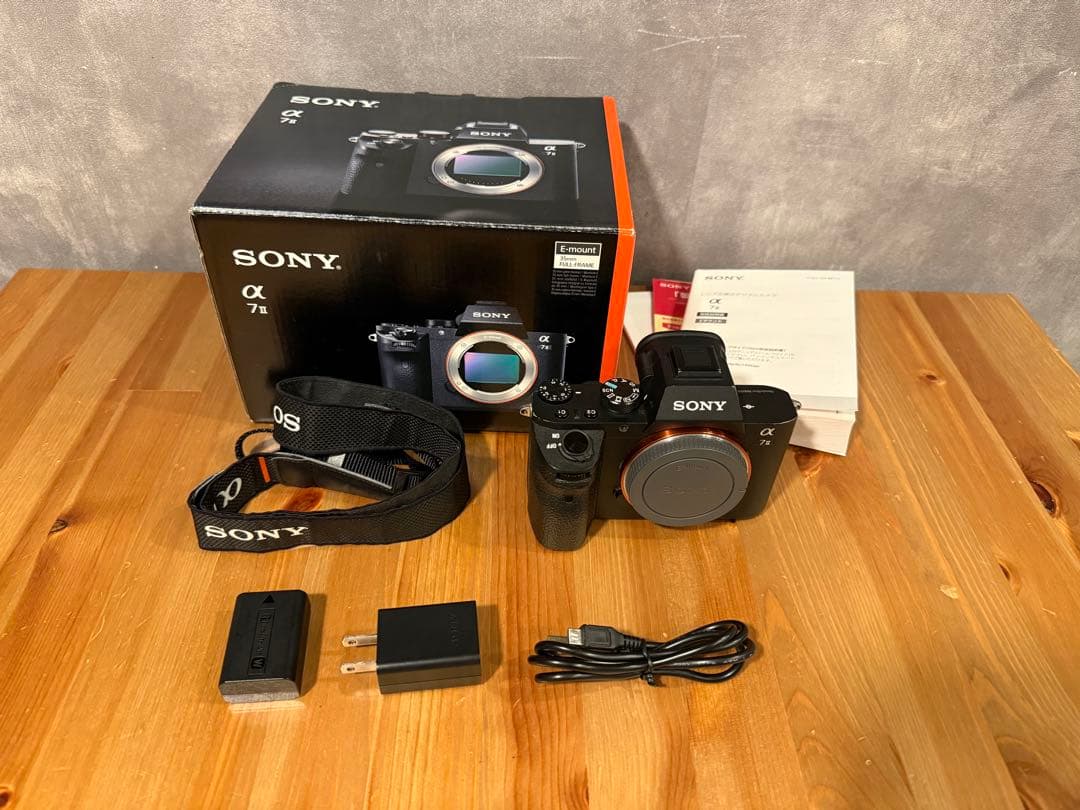 か*い様 SONY α7 II ILCE-7M2 本体と付属品