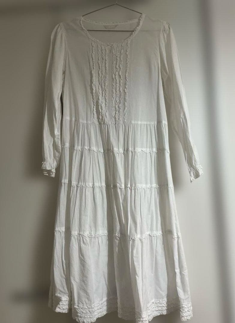 ピンクハウス　ローン　ミディ丈ホワイトフリルティアードワンピース