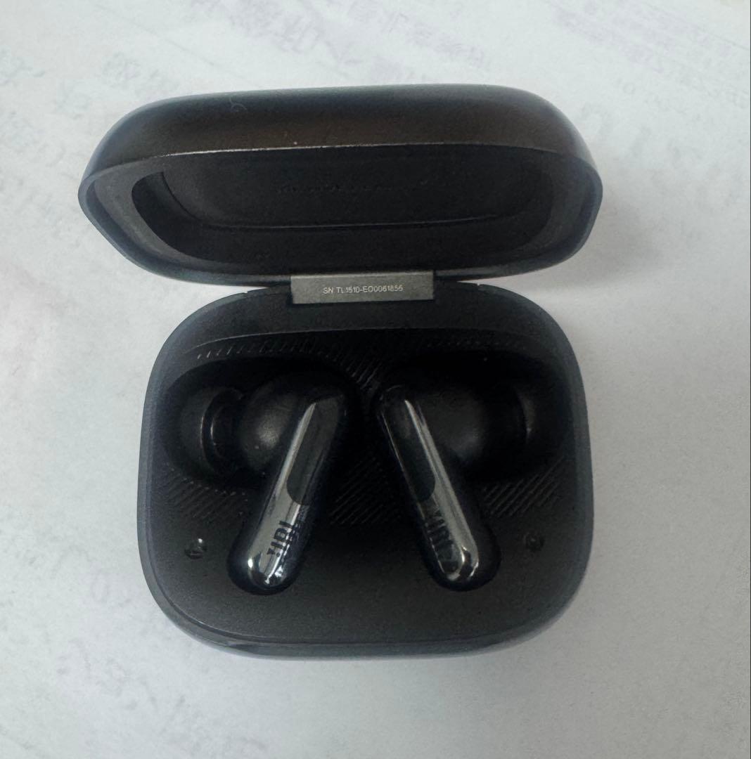 イヤホン JBL LIVE BEAM 3 Wireless Earbuds