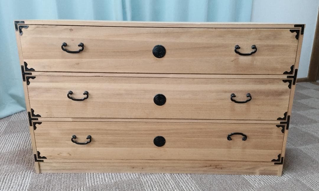 桐タンス 稲穂プレート 和タンス 古家具 三段チェスト 引き出し