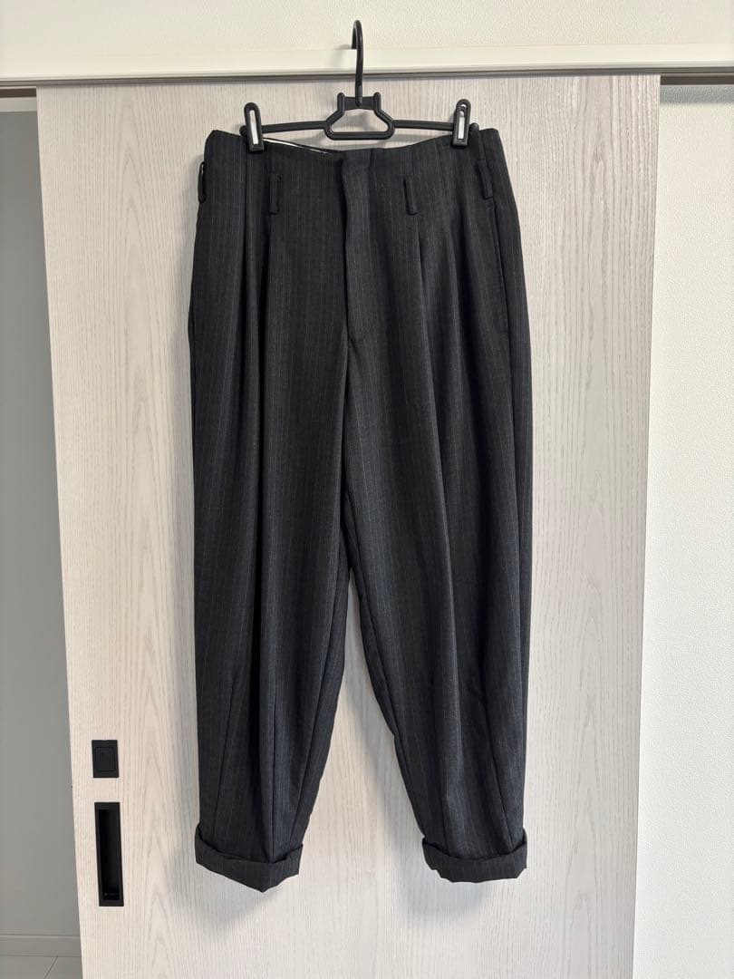 COMME des ギャルソン plus ウール ストライプ スラックス パンツ