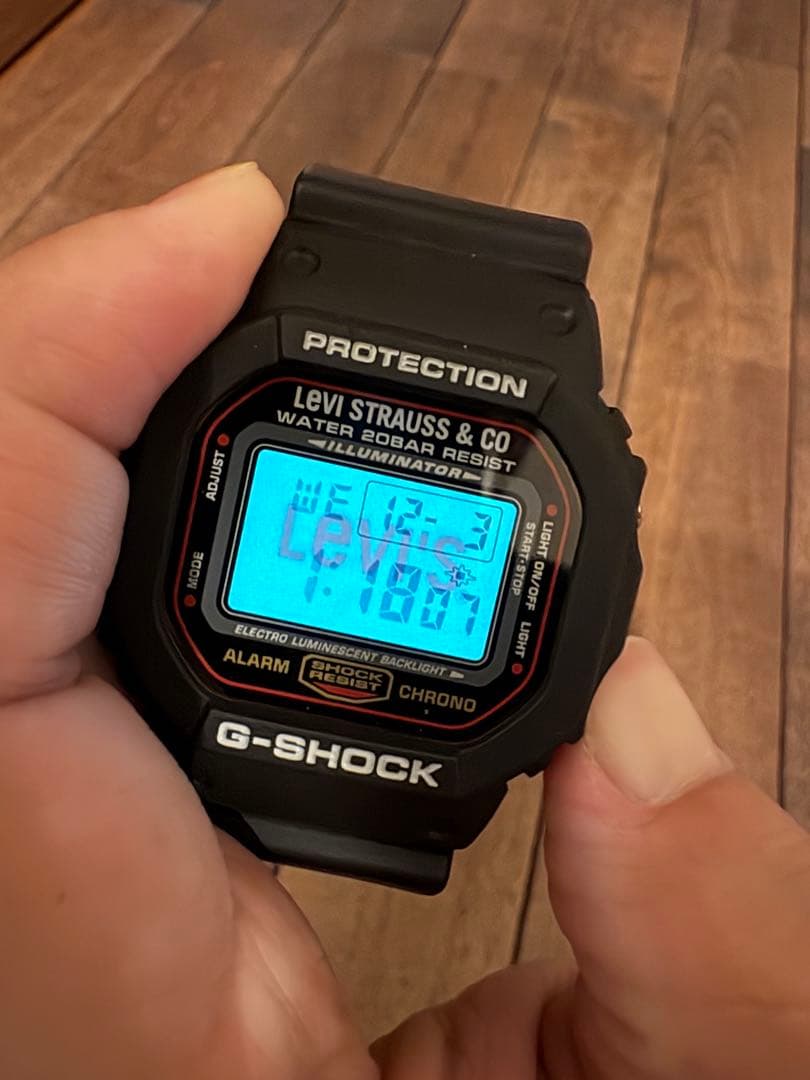 G-SHOCKリーバイス コラボモデル 1000本限定 DW-5600VT