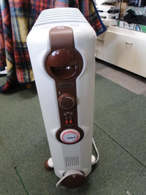 美品 デロンギ オイルヒーター JR0812-BR　De Longhe