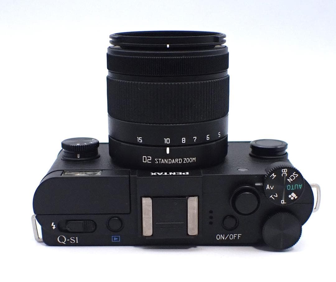 PENTAX Q-s1＋02レンズ+バッテリー＋充電器　人気の黒・美品!!!