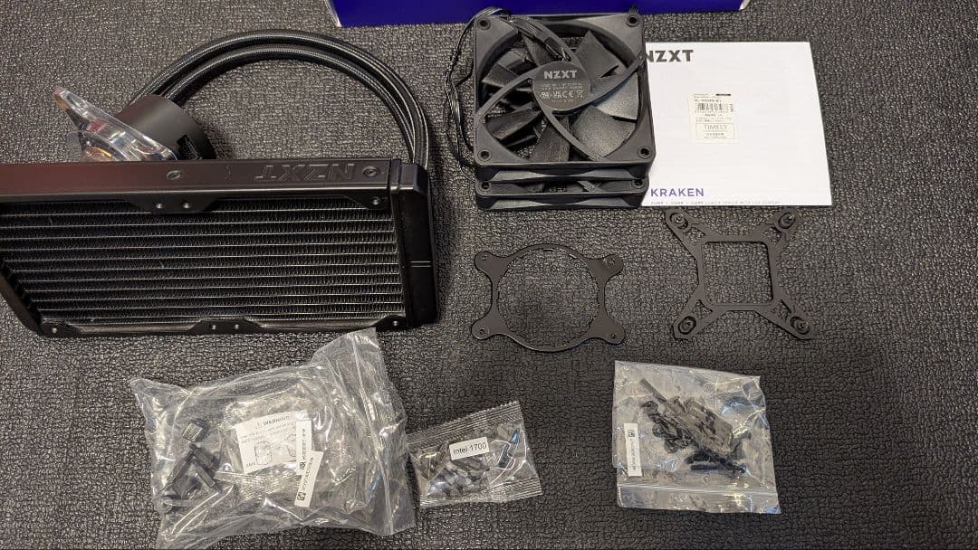 NZXT KRAKEN 240 Black 簡易水冷CPUクーラー