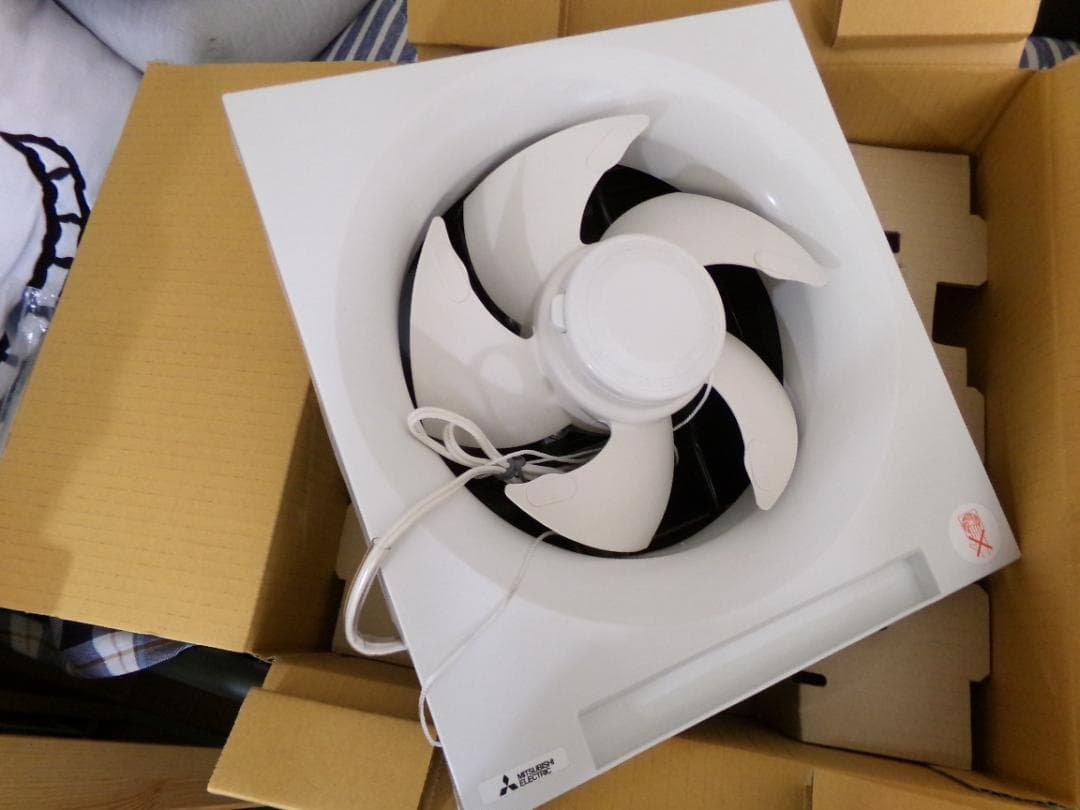 三菱クリーンコンパック換気扇 EX-202L　(連動式シャッター引きひも付き)