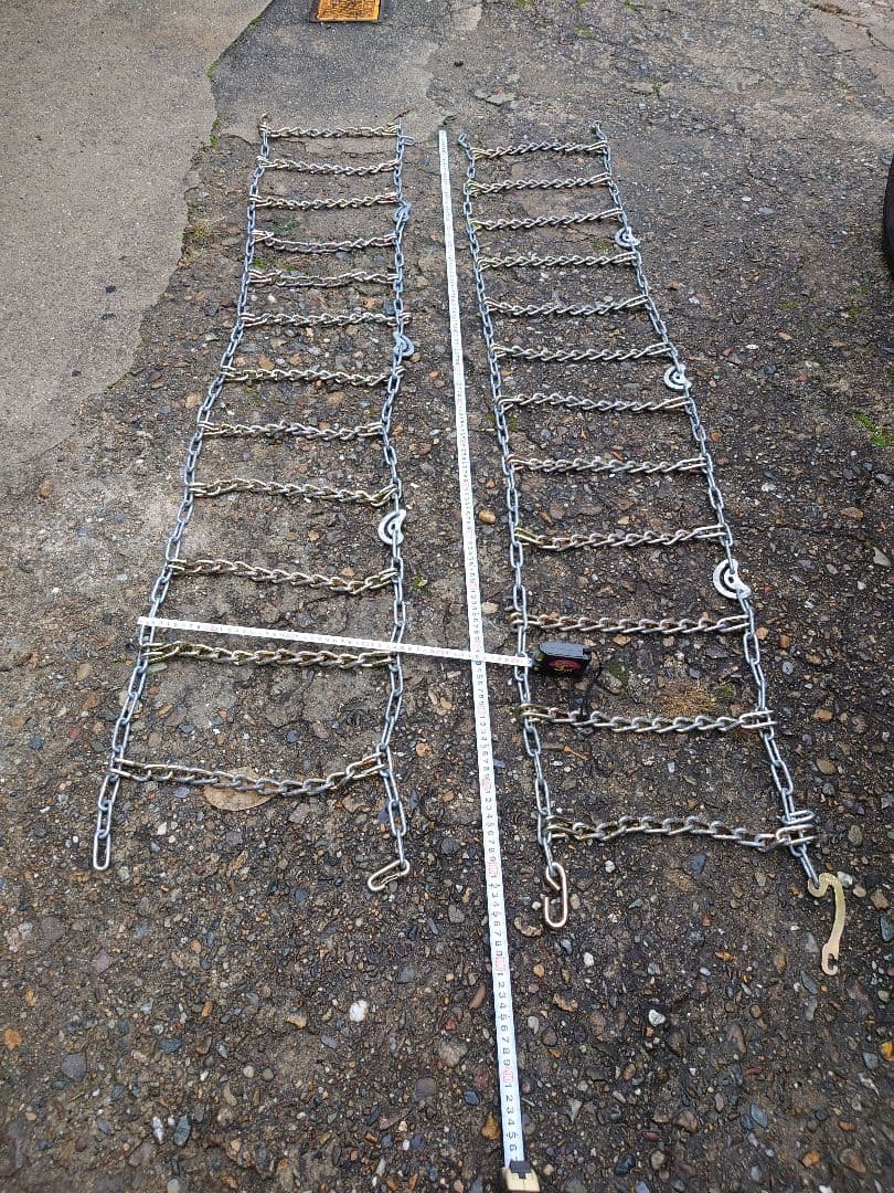ジムニーで使用してました。金属チェーン１セット。