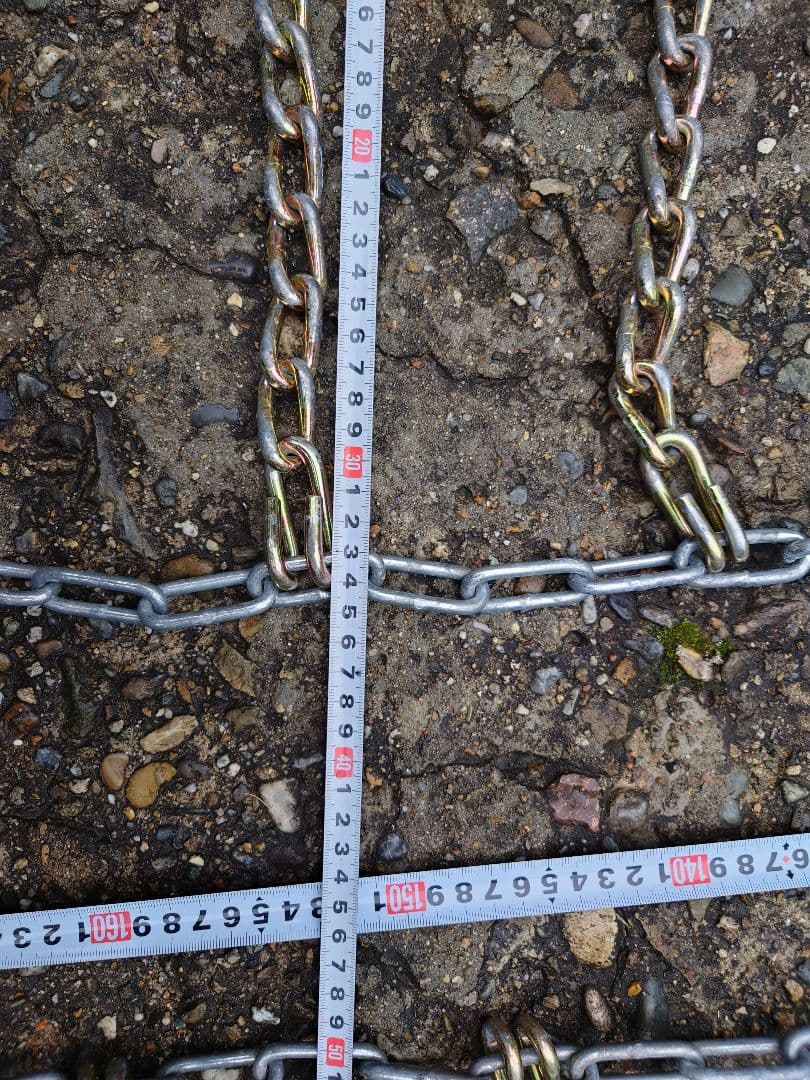 ジムニーで使用してました。金属チェーン１セット。