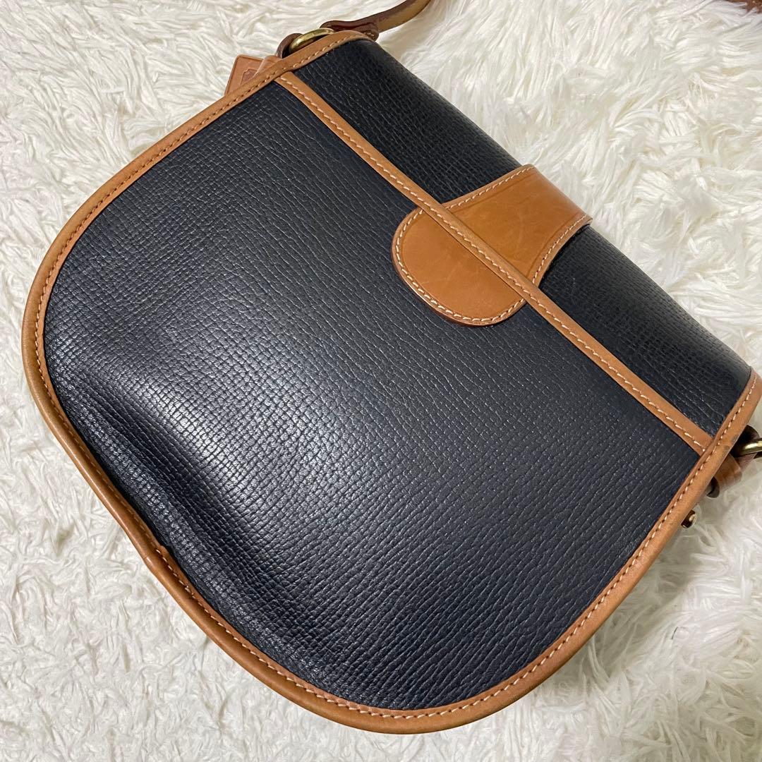 コーチ　ショルダーバッグ　バックル　イタリア製　ネイビー　オールレザー　シボ革